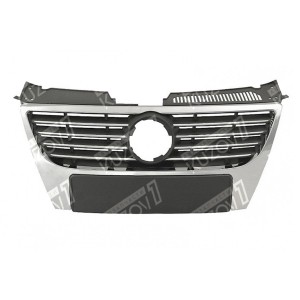 РЕШЕТКА РАДИАТОРА, БЕЗ ОТВ. ПОД ПАРКТРОНИКИ - фото